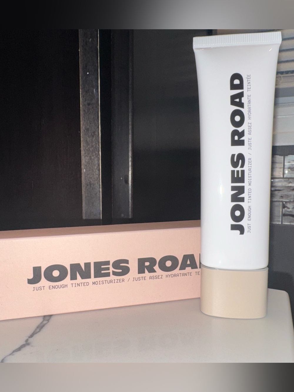 Jones Road Just Enough Tinted Moisturizer-Shade ALABASTER